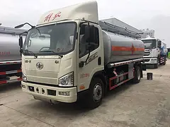专用生产12吨解放加油车价格优惠