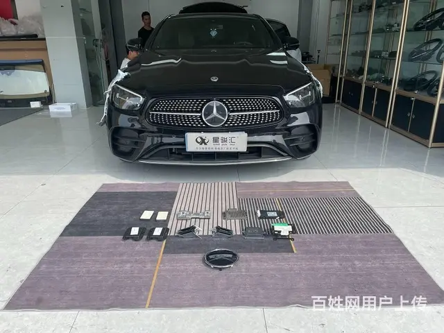 23款奔驰E300L升级几何多光束大灯 提升照明亮的图片