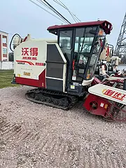 23年二手沃得履带式收割机，125马力