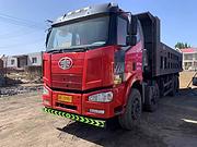 17年国四解放J6轻皮前四后八自卸车，货箱7米2