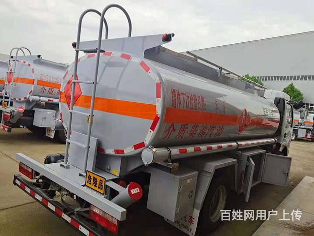 东风8吨油罐车 加油车 运油车 二手油罐车的图片