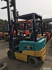精品小松1.5吨二手电动叉车 可原地转弯二手叉车