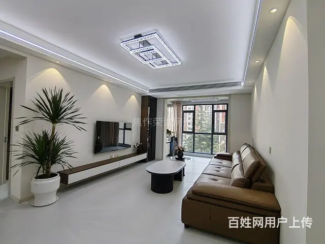 西城美苑 品装三室 只要70多一点 中央空调 双气地暖的图片