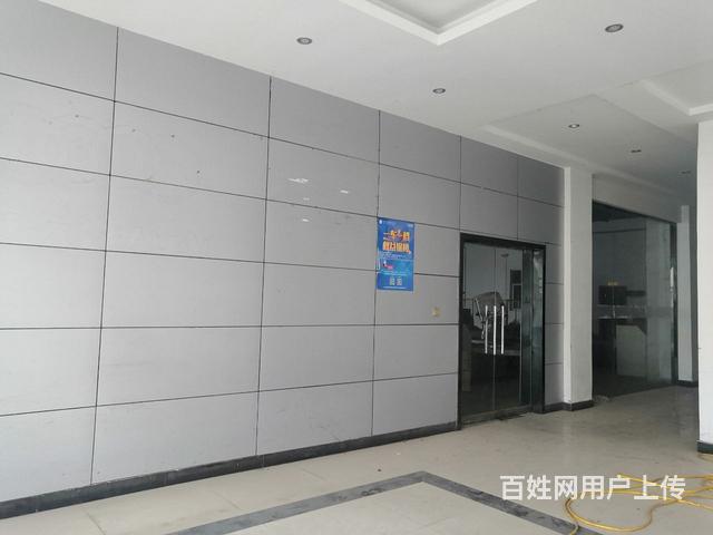 汽配城纯一楼商铺办公室出租，15元每平每月15元/平米/天的图片