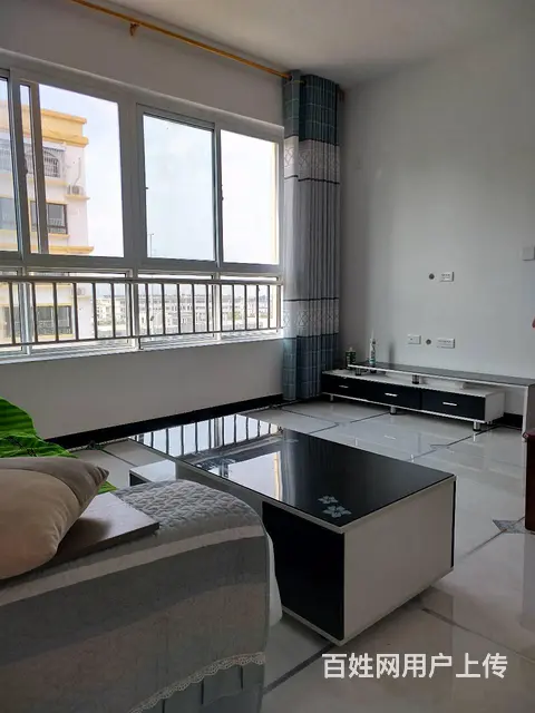 天鹅湾 商住两用 简单装修的图片