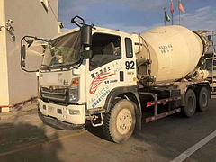 出售19年二手小型搅拌车 后八轮 国五 大10方