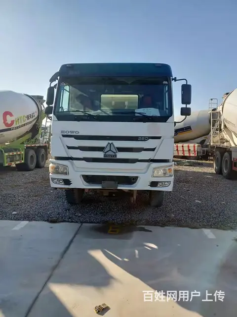18年豪沃水泥罐车，三一重工上装，大20方的图片