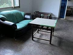 芙蓉区农科院丰泽小区 普通住宅1厅 简单装修