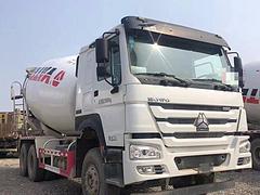 临沂19年二手豪沃搅拌车 大14方 380马力