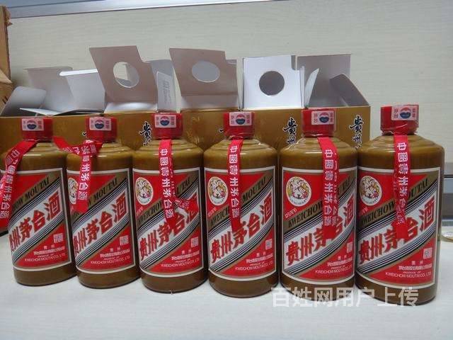 东城和平里回收茅台酒成箱茅台酒!