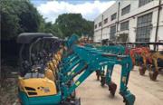 二手挖掘机：小型13、18、20挖机-9成新