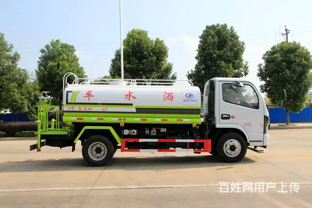 东风多利卡洒水车5方全柴115马力国六的图片