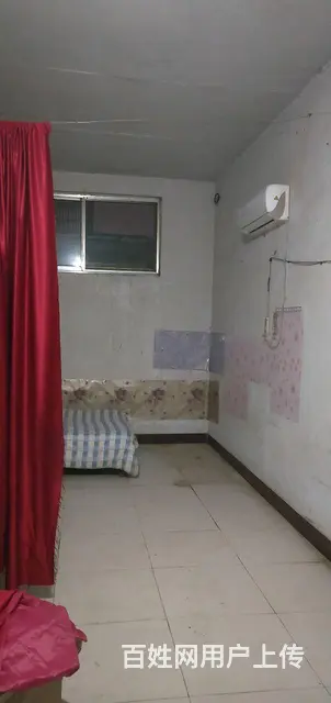 馍馍庄小区西带空调大单间的图片