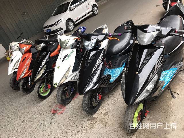 摩友地带车行，出售各类二手摩托车，骗子滚的图片