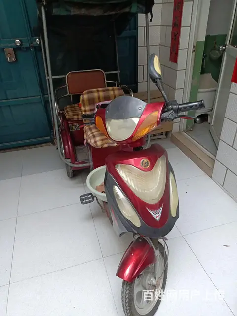 电动三轮车出售的图片