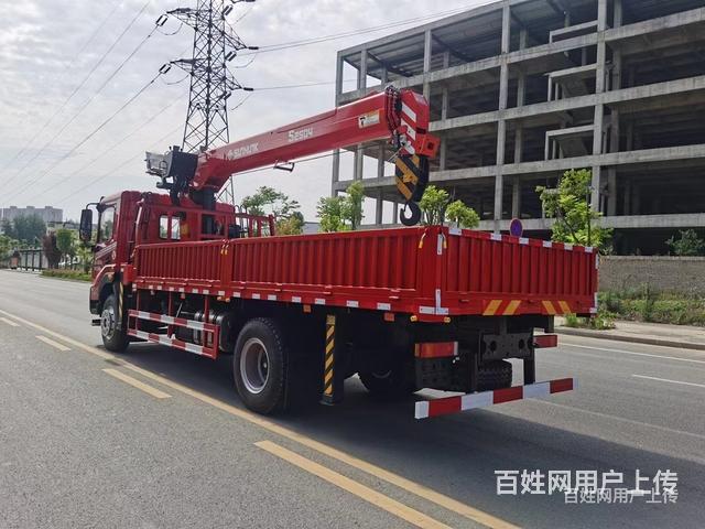 国六6.3吨10吨随车吊降价了的图片