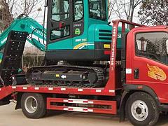 国六重汽平板车　拖60　75挖掘机专用车　厂家
