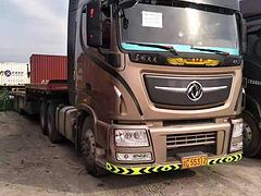 东风天龙 半挂低平板牵引车 国5 520马力