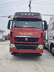 20年二手豪沃牵引车 440马力 双驱 国五排放