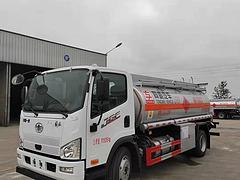 国六8吨油罐车 解放J6潍柴160马力