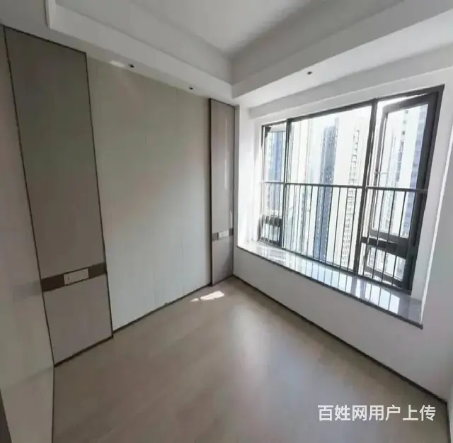 绿景玺悦湾 四房三卫南北通双阳台 看小区园林  全新精装修 - 图片 8