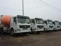 豪沃搅拌罐车 陕汽搅拌罐车 常年销售各种工程车