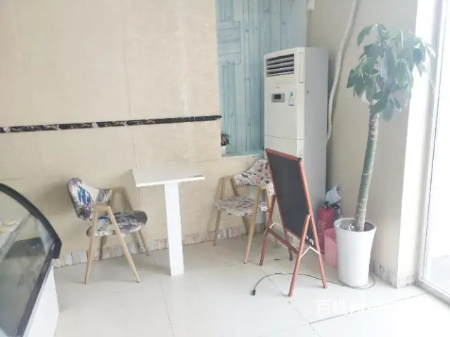【都市时讯免费找店】宝龙广场沿街奶茶店转让 - 图片 5