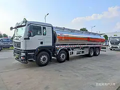 重汽汕德卡前四后八油罐车货到付款