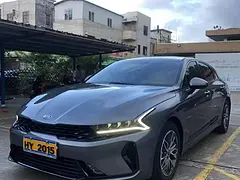 起亚K5 2019款 K5 Pro 2.0 手自一体 豪华版