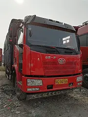 低价出售国四解放单桥6.8米高栏包提档