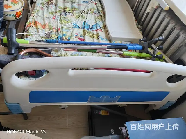 九成新老人医疗床 可以升降调节 - 图片 2