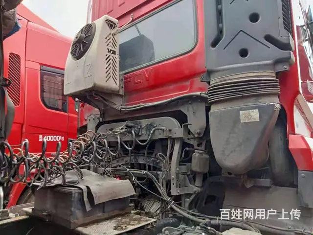 半挂牵引车420马力带13米直板平板牵引车 - 图片 6