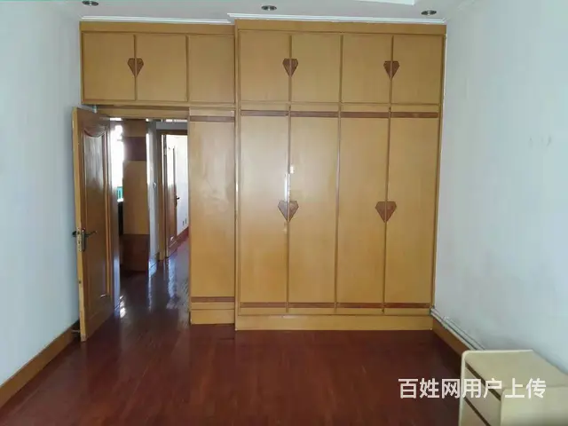 出 租 洮昌花园9号楼 - 图片 1