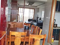 仁达滨江三期，交通方便，扔包入住