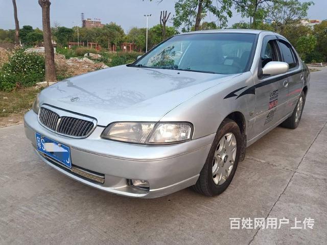 日产 蓝鸟 2001款 风神蓝鸟 2.0 自动 豪华型