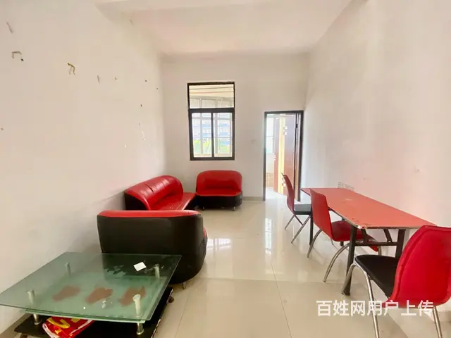 吉大 繁华地段 精装三房 便宜出租 南向大阳台 - 图片 1