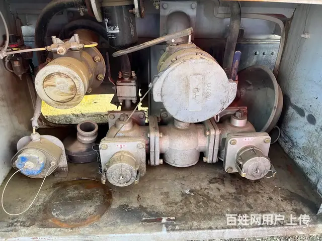 襄阳买一辆二手8吨带手续油罐车价格实惠 - 图片 9