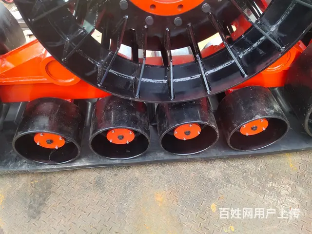 出售收割机履带粮食转运车 - 图片 3