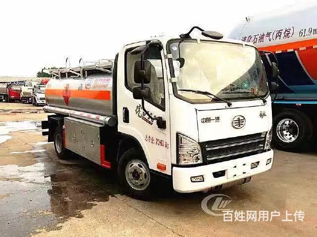 5吨8吨油罐车洒水车便宜出售 有二手 可分期的图片