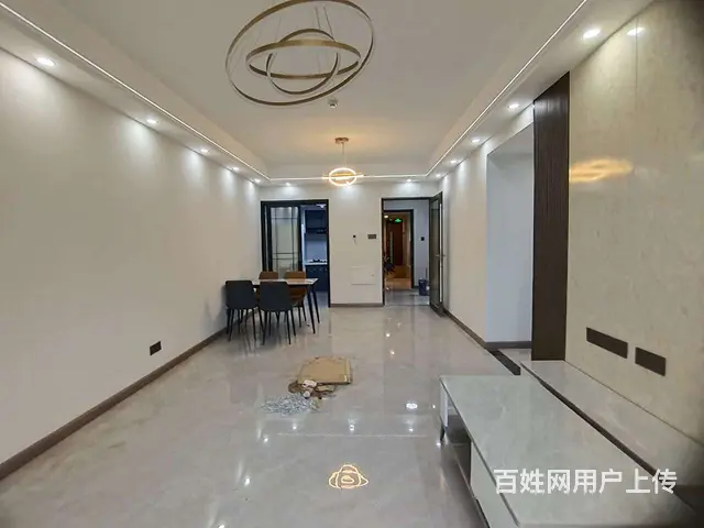 华发国际海岸 全新精品3室 全新 新鲜出炉 火热出租 - 图片 1
