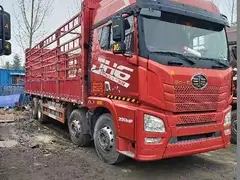 出售二手前四后八9.6米高栏解放JH6载货车350