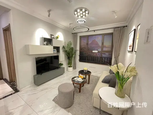 碧桂园凤凰山庄，精装修，南北通透可公积金 - 图片 1