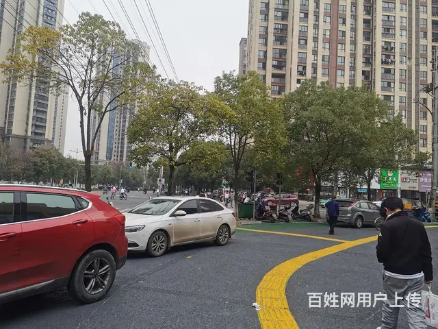 位置极佳，十字路口 - 图片 2