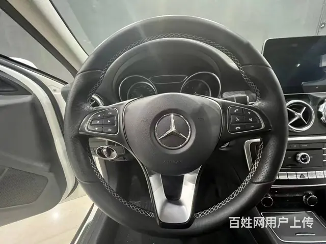 奔驰GLA级 2017款 GLA 200 1.6T 双离合 - 图片 8