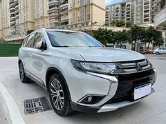 三菱 欧蓝德 2018款 2.0 无级  两驱嘉乐版7座