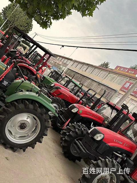 低价处理东风、东方红、雷沃、耕王等拖拉机的图片