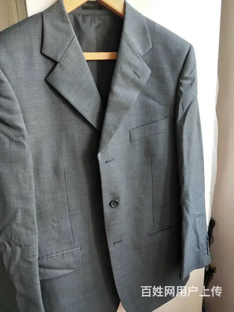 高档西服套装，纯毛料，低价转让。 - 图片 1
