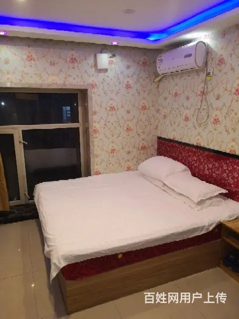 宾馆有六个房间屋内设施齐全 - 图片 5