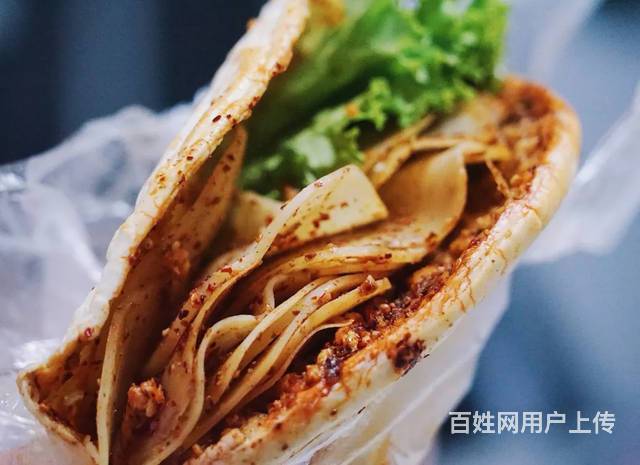 大学餐厅窗口小吃土豆片夹馍西教学先尝后学