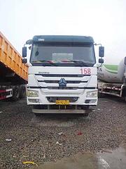 转让17年二手豪沃大20方搅拌车380马力亚特上装